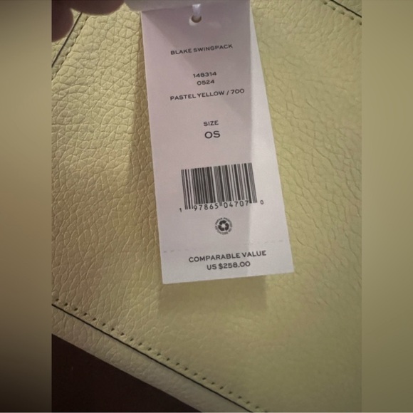 NWT TORY BURCH • BLAKE SWINGPACK
PASTEL YELLOW - Picture 6 of 17